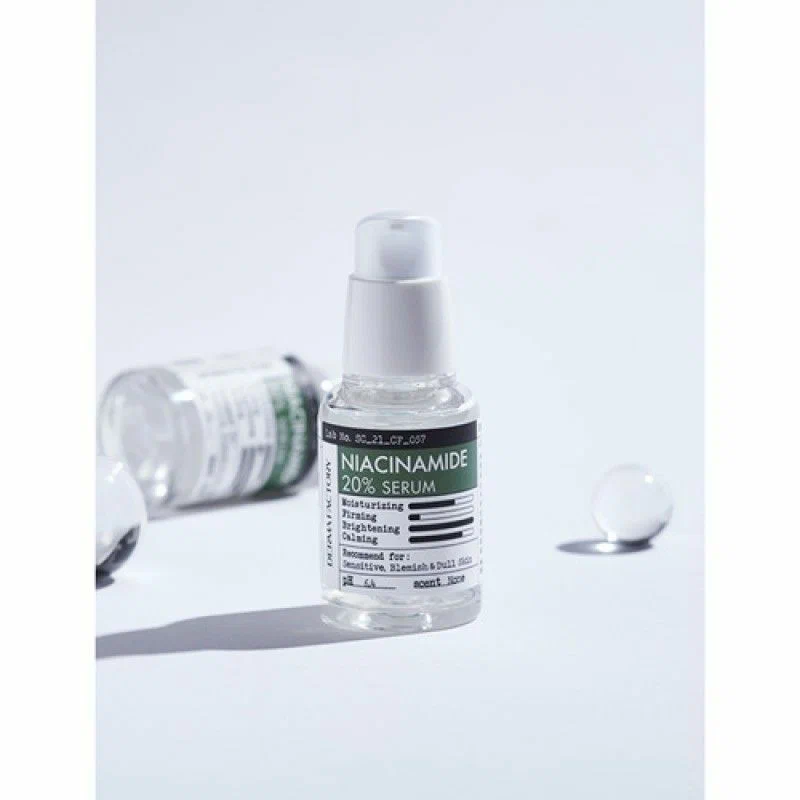 Derma Factory Успокаивающая сыворотка для лица с ниацинамидом Niacinamide 20% Serum Подробнее: https://randewoo.ru/product/uspokaivayuschaya-syvorotka-dlya-litsa-s-niatsinamidom-niacinamide-20-serum-32164?ysclid=mqd5st2bou496474172