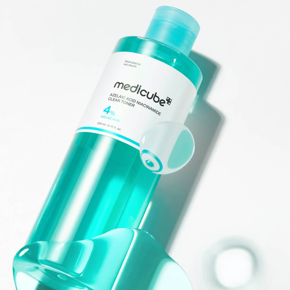 Очищающий тонер с 4% азелаиновой кислоты medicube Azelaic Acid Niacinamide Clear Toner