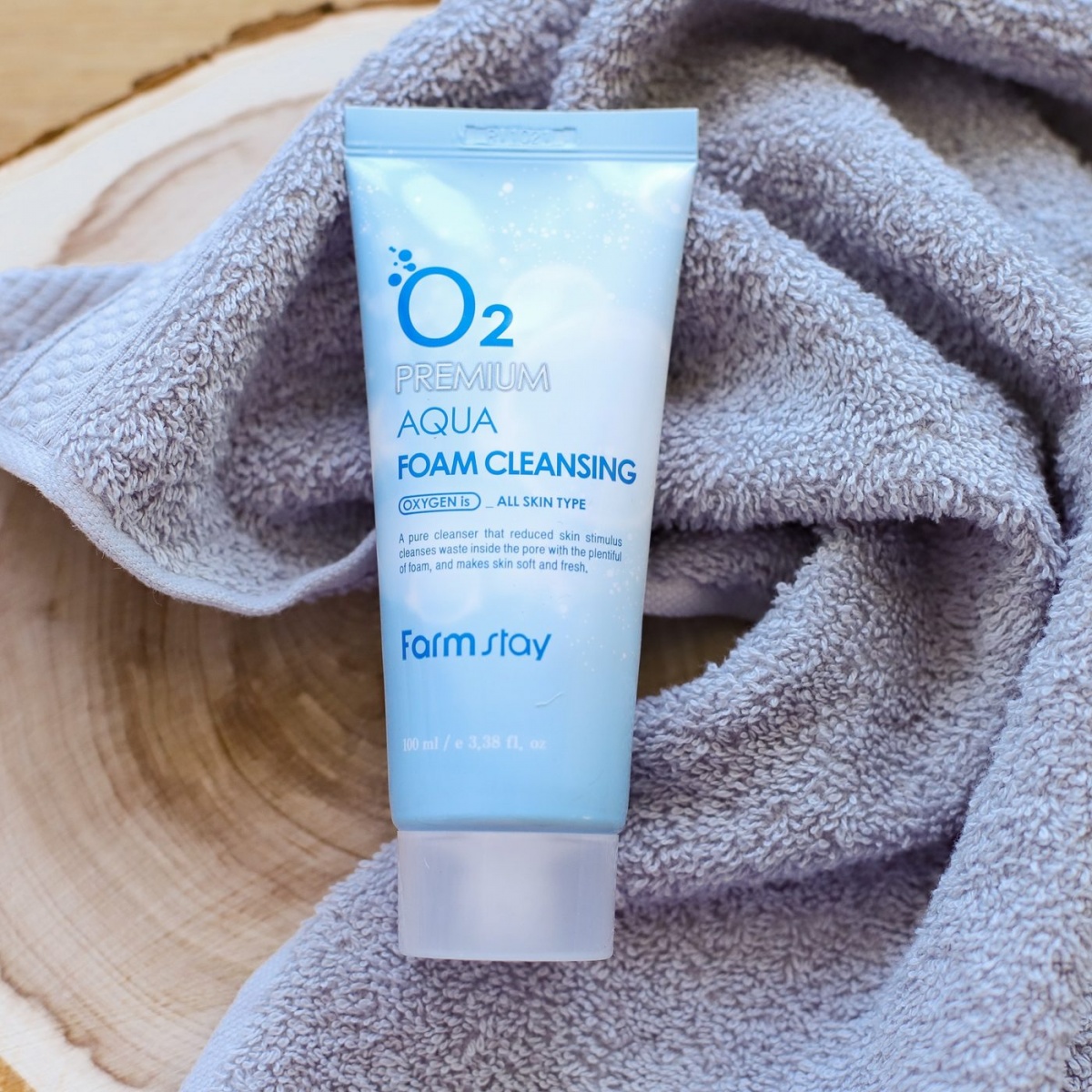 Кислородная пенка для очищения кожи FarmStay O2 Premium Aqua Foam Cleansing 100 мл
